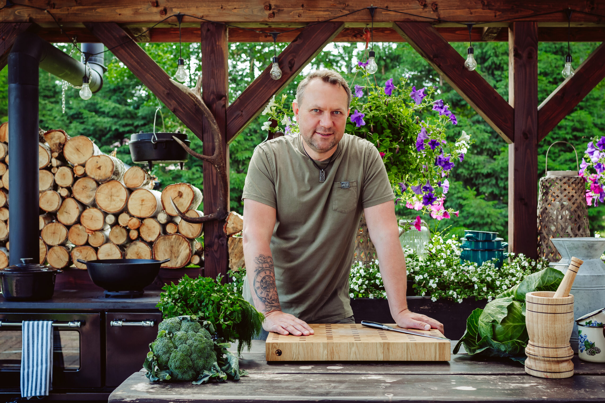 25 Surówek na Każdy Dzień" – Zdrowo, Smacznie i Szybko!